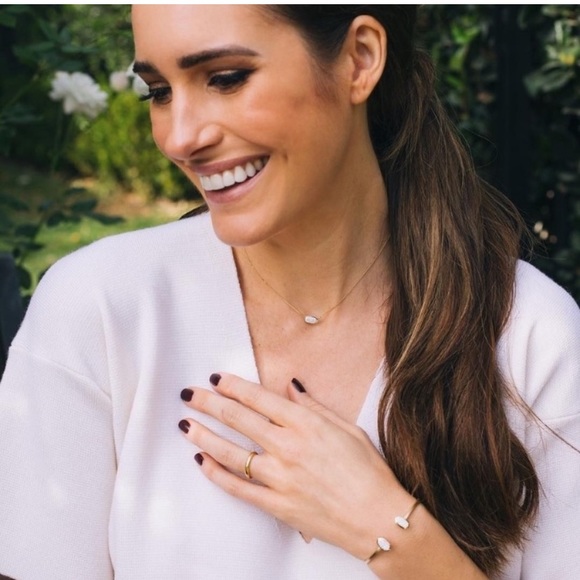 NEW Kendra Scott rhodium mother of pearl cuff bracelet - Picture 6 of 8